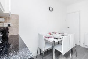 CONEN Regarth Apartment