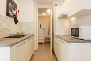 Kuchyňa alebo kuchynka v ubytovaní Hendrix Bridge Apartment 2