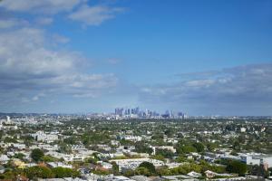 Nespecifikovaný výhled na destinaci Los Angeles nebo výhled na město při pohledu z hotelu