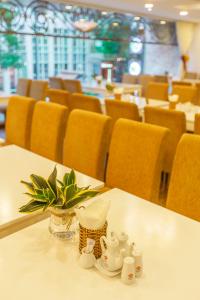 Restaurace v ubytování Huong Sen Annex Hotel