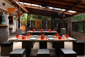 Restaurant o un lloc per menjar a Amal Beach Hotel
