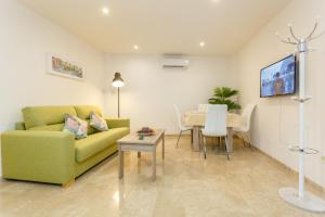 Posezení v ubytování La Sorpresa del GENOVES by Cadiz4Rentals