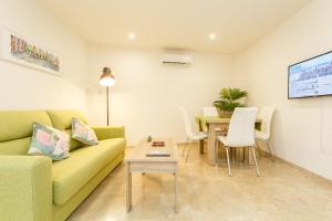 Posezení v ubytování La Sorpresa del GENOVES by Cadiz4Rentals