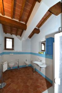 A bathroom at Agriturismo Mocine