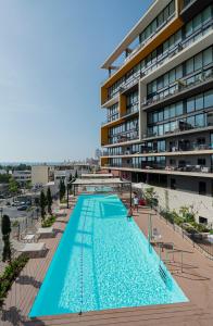 Bazén v ubytování Neve Zedek Luxury Apartments By Vacay nebo v jeho okolí