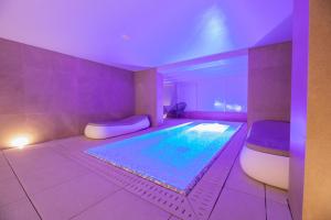Bazén v ubytování UNA HOTELS One Siracusa nebo v jeho okolí