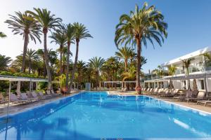 Hotel Riu Palace Oasis内部或周边的泳池