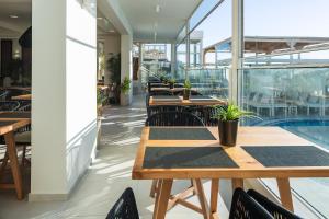 Ресторан / где поесть в Nostos Beach Boutique Hotel