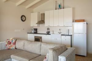 Virtuvė arba virtuvėlė apgyvendinimo įstaigoje Ocean Blue Bonaire