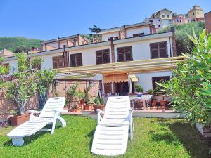 Κήπος έξω από το Piana degli Ulivi a Lerici