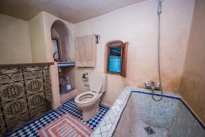 Koupelna v ubytování Riad L'Artiste + 37 fotografií