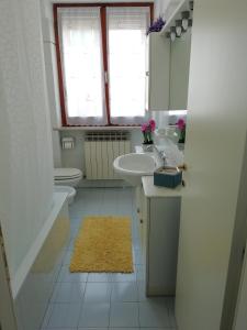 Kúpeľňa v ubytovaní Appartamento A Due Passi