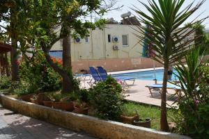 The swimming pool at or close to Villa Giorgos