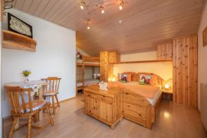 Kuchyň nebo kuchyňský kout v ubytování Bauernhof Katin