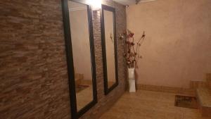 Fotografie z fotogalerie ubytování Casa Agnes Vendeghaz v destinaci Fîntînele + 71 fotografií