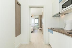 Kuchnia lub aneks kuchenny w obiekcie Aquamarina Onyx Marina Invest