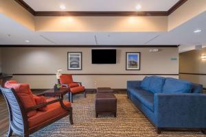 Galeriebild der Unterkunft Comfort Inn & Suites Maingate South in Davenport