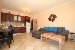 O bucătărie sau chicinetă la Alex Studios & Apartments