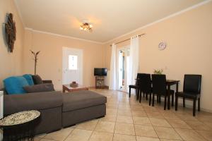 O zonă de relaxare la Alex Studios & Apartments