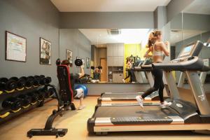 Fitness centrum a/nebo fitness zařízení v ubytování Hompton Hotel by the Beach