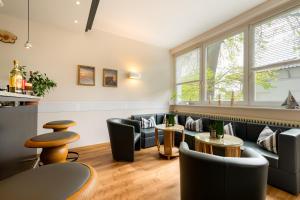 Posezení v ubytování Hotel Wald und See