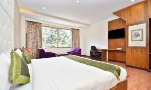 Imagem da galeria de Hotel Snowcrests Manor em Manali