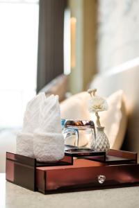 Letto o letti in una camera di Paco Hotel Shuiyin Road Guangzhou-Free bus Canton Fair