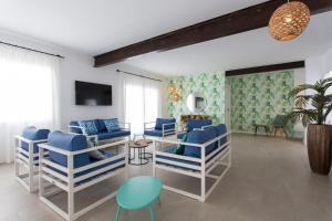 TV a/nebo společenská místnost v ubytování Apartamentos Costamar II