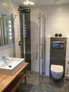 A bathroom at Appartement Höll
