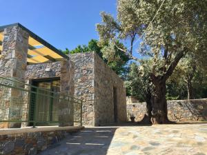 The building in which the holiday home is located
