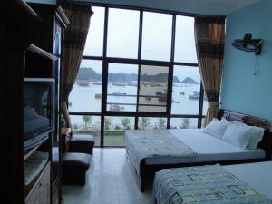 Gallery image of Phuong Mai Family Hotel in Cat Ba