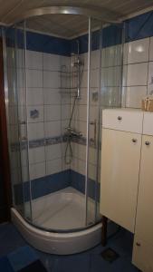 Kúpeľňa v ubytovaní Apartments Komel