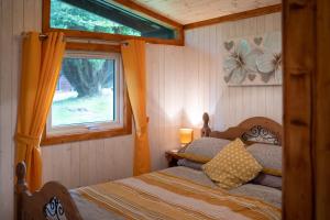 Gallery image of Catkin Lodge set in a Beautiful Woodland Holiday Park in Cenarth