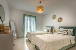 Gambar di galeri bagi Limneon villas di Keri