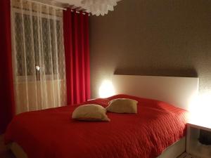 Katil atau katil-katil dalam bilik di Apartament Ibiza przy plaży