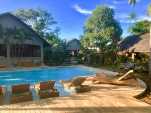 Bazén v ubytování Hibiscus Garden Resort nebo v jeho okolí