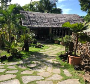 Foto da galeria de Hibiscus Garden Inn em Puerto Princesa