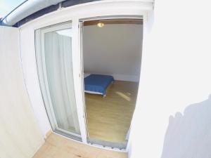 Posteľ alebo postele v izbe v ubytovaní Apartments Lopac Jadranovo