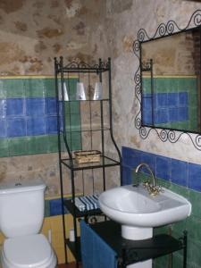 ห้องน้ำของ Casa Rural CASILLAS DEL MOLINO-Segovia