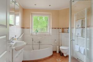 Ένα μπάνιο στο Ferienhaus - Wittenhögen +6 φωτογραφίες