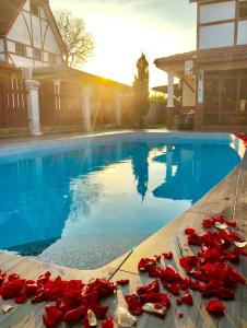 Bazén v ubytovaní A Famosa Resort sunset 1075 villa 4 bathroom 6 bedroom karaoke bbq snooker alebo v jeho blízkosti