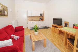 A television and/or entertainment centre at Residence Diana