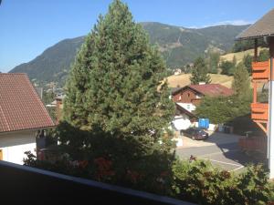 Zdjęcie z galerii obiektu Appartement Ria w mieście Bad Kleinkirchheim