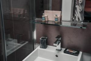 Ένα μπάνιο στο Hotel 55
