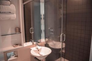 Ένα μπάνιο στο Hotel 55