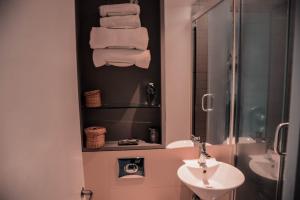 Ένα μπάνιο στο Hotel 55