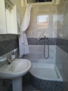 Kúpeľňa v ubytovaní Studio apartman Bulesic