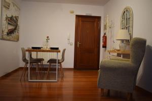 A seating area at El Pozu las Ranas