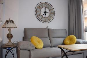 A seating area at El Pozu las Ranas