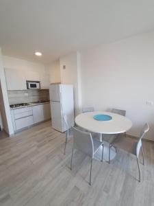 A kitchen or kitchenette at Residence La Duna